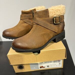 Stylish warm water resistant Ugg benson boot